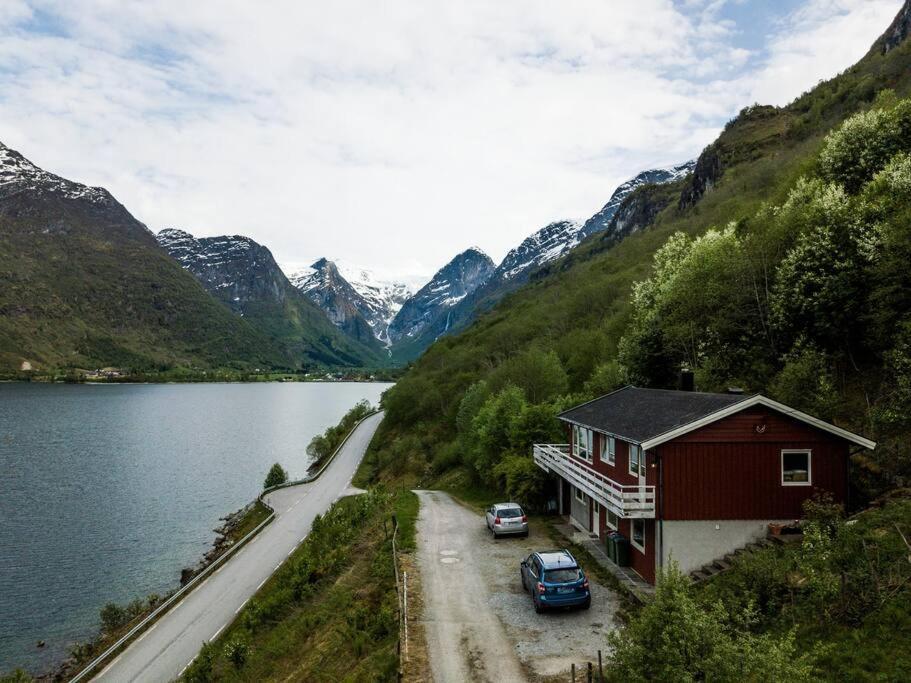 Lake View Apartment, Oldedalen Стрюн Экстерьер фото